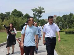 浦东水务和长桥山庄领导考察福寿园和仲博集团