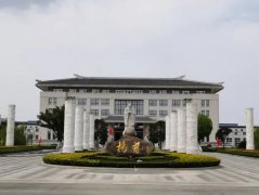 国庆中秋双节同庆，仲博集团红旗飘扬！