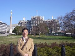 跨越文化的生命礼赞：仲博与Stewart墓园的融合创新